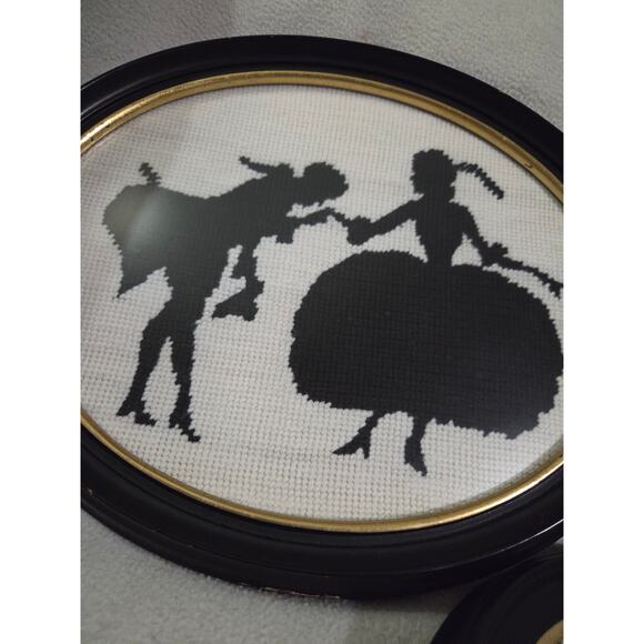 Vintage Set 2 Cross Stitch Silhouette Art Oval Framed Romance Hand Kissing - Picture 2 of 10
